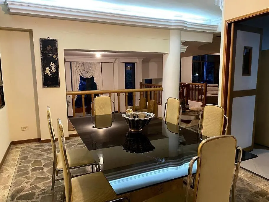 Apartment Lujoso Apartamento En El Poblado De 300 Metros Medellin