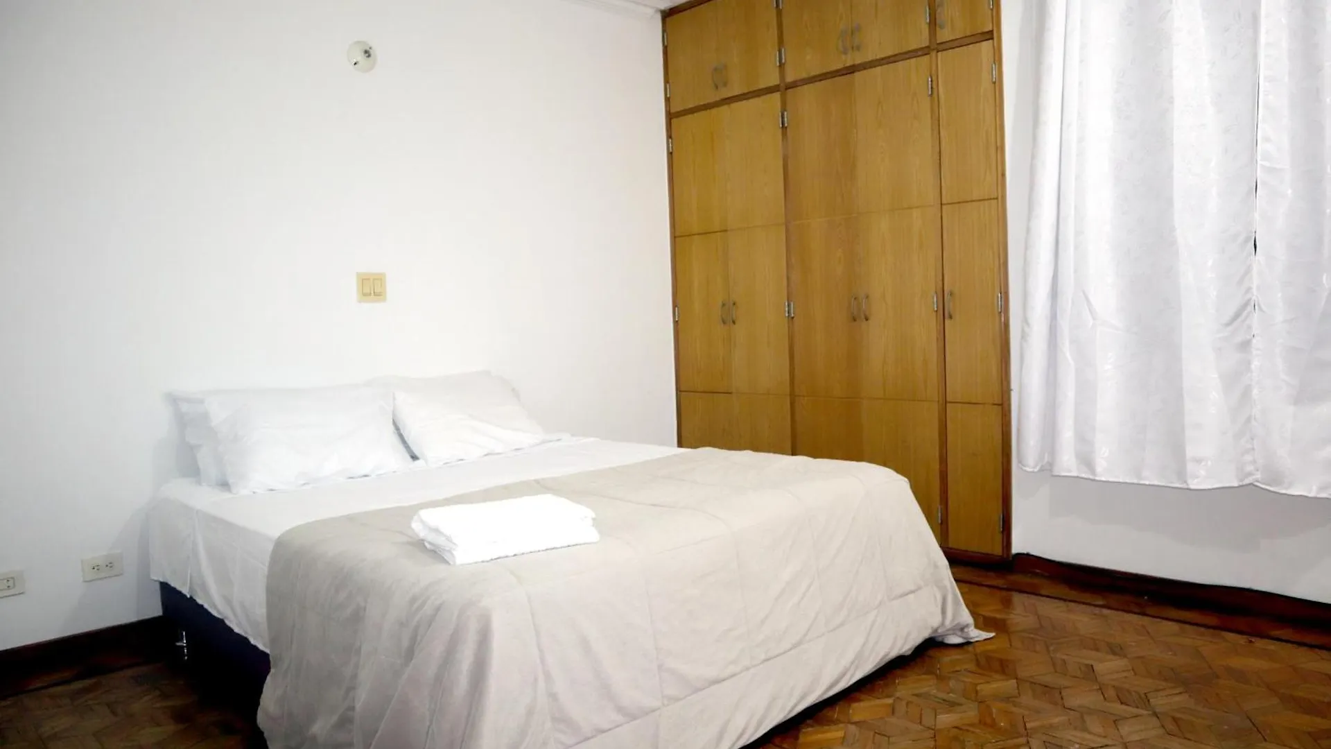 Apartment Lujoso Apartamento En El Poblado De 300 Metros Medellin