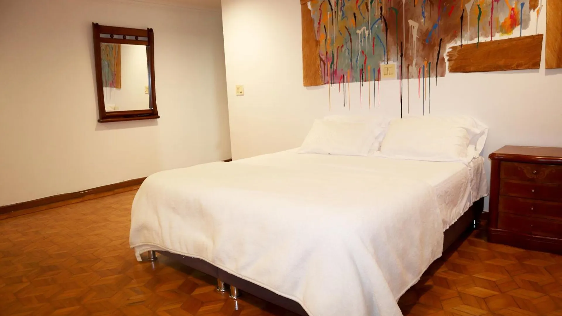 Apartment Lujoso Apartamento En El Poblado De 300 Metros Medellin